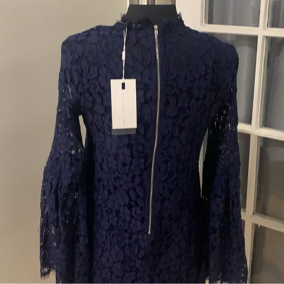 ENDLESS ROSE dress lace - Picture 4 of 7